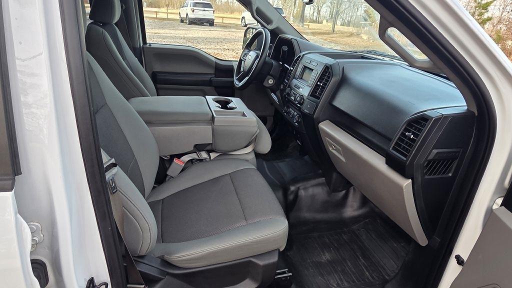 Ford F-150 XL SuperCrew 5.5-ft. Bed 4WD 2017