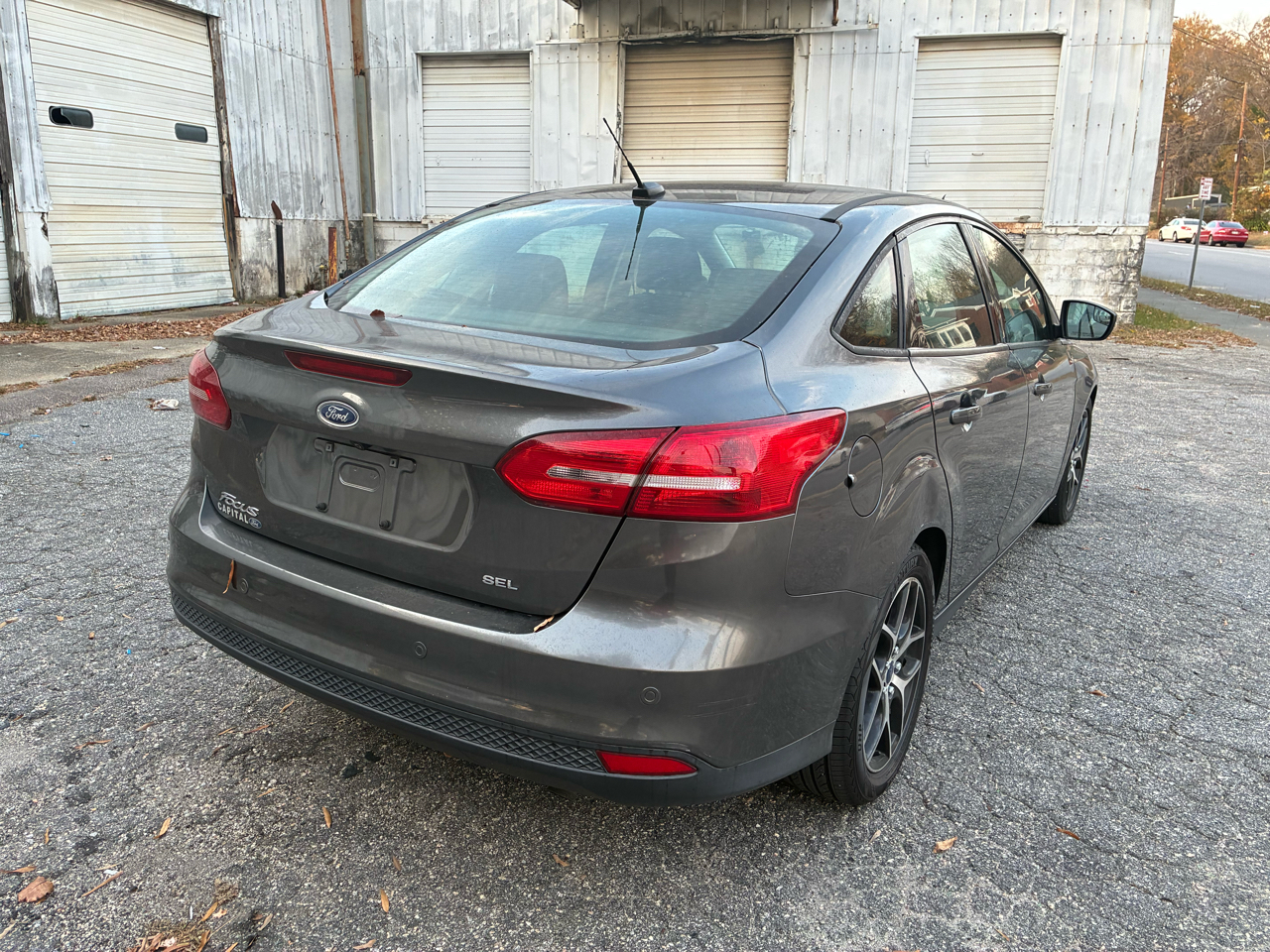 Ford Focus 4dr Sdn SEL 2018