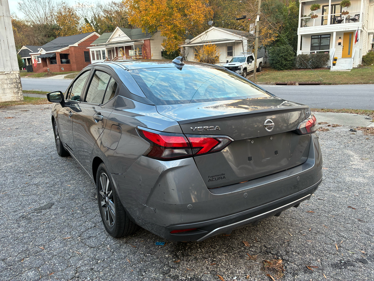 Nissan Versa SV 2020