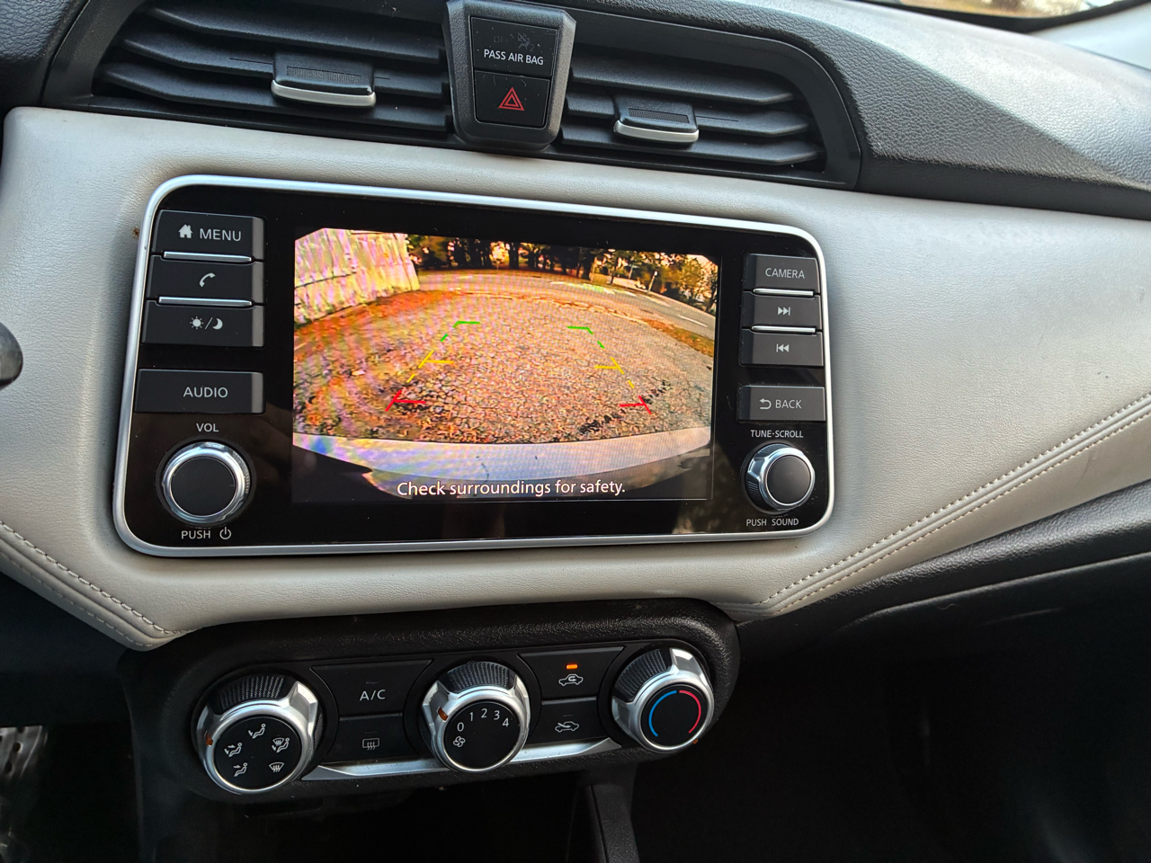 Nissan Versa SV 2020