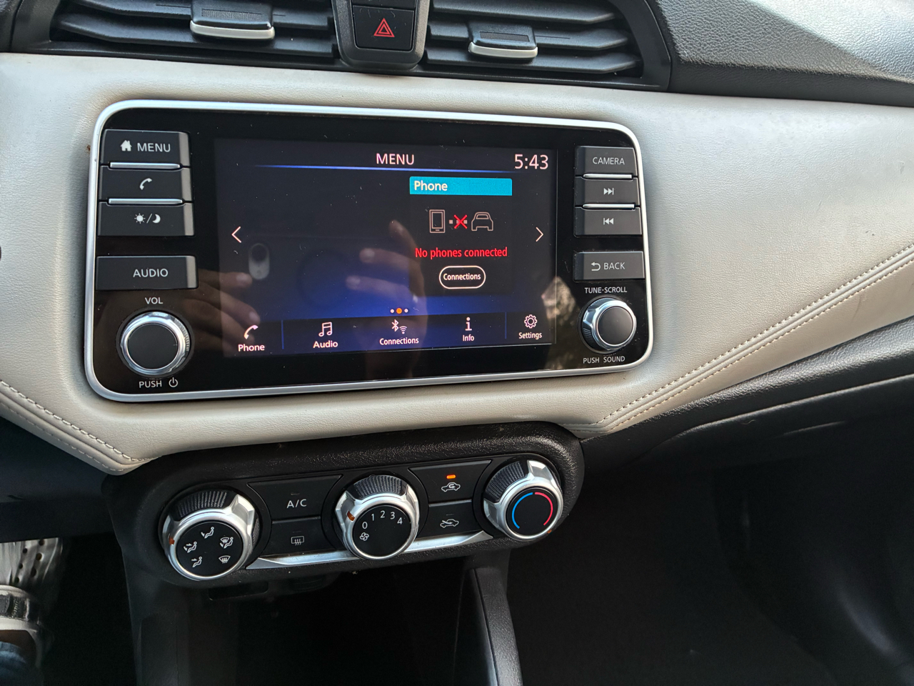 Nissan Versa SV 2020