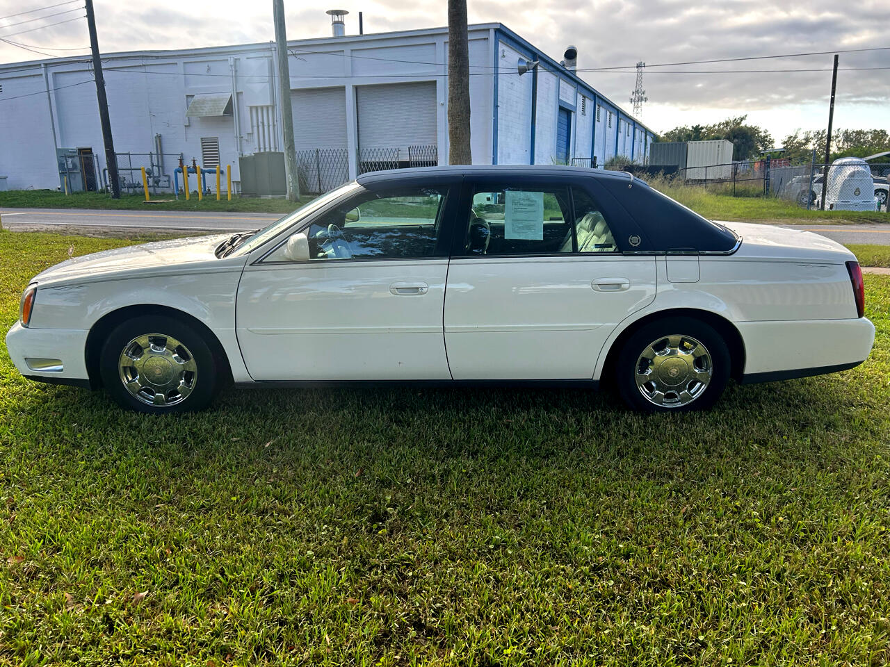 2000 Cadillac DeVille Base