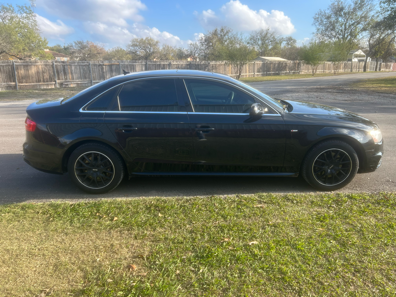 Audi A4 2.0T Sedan quattro Tiptronic 2015