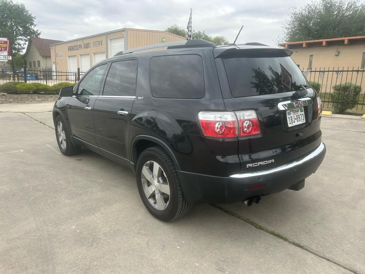GMC Acadia SLT-2 FWD 2011