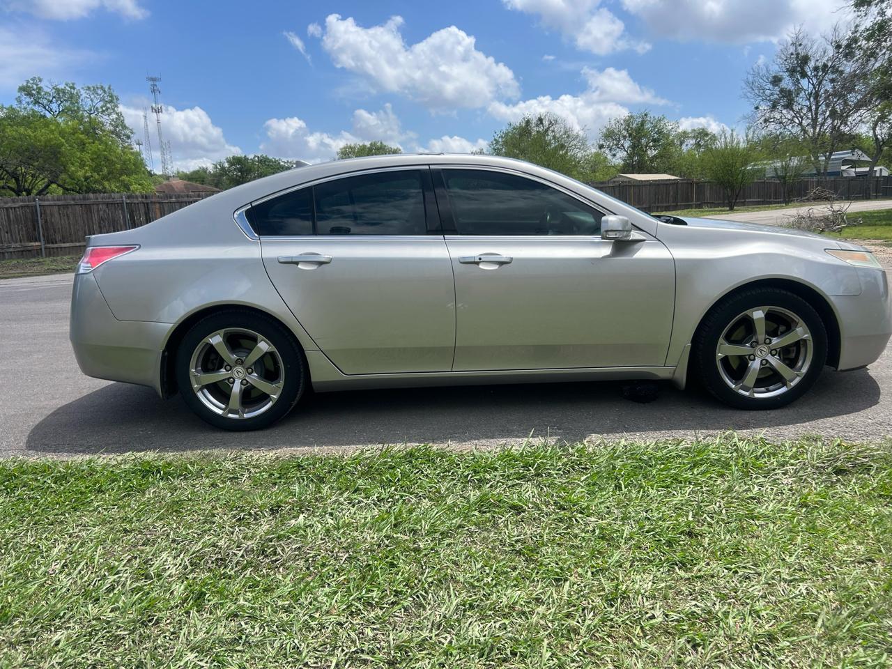 Acura TL 5-Speed AT SH-AWD with Tech Package 2009