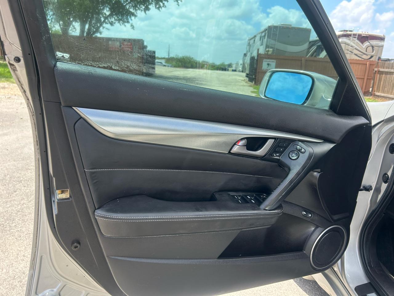 Acura TL 5-Speed AT SH-AWD with Tech Package 2009