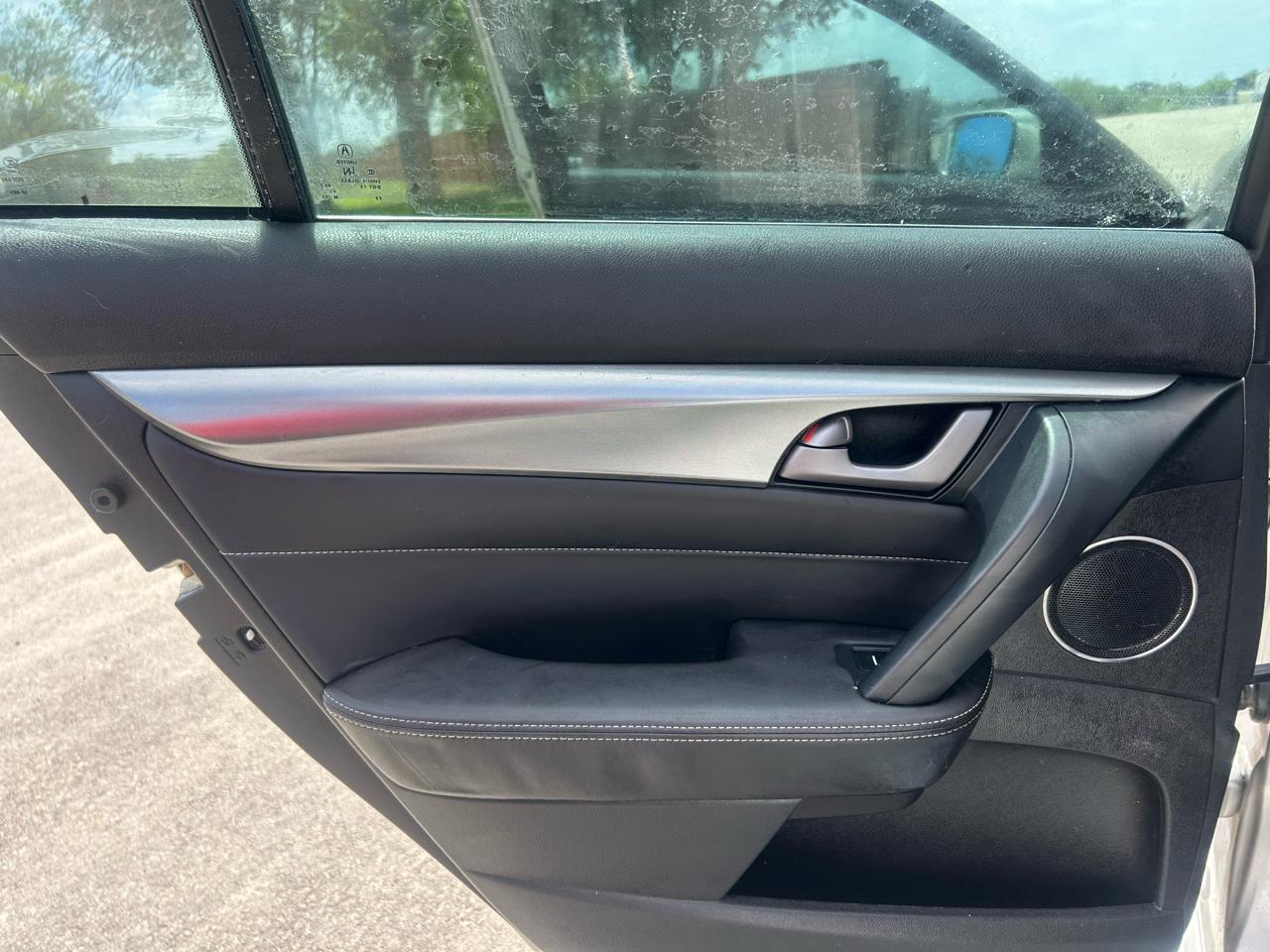 Acura TL 5-Speed AT SH-AWD with Tech Package 2009