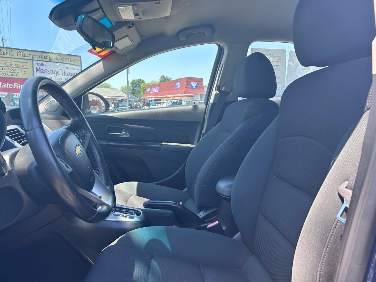 Chevrolet Cruze 1LT 2012