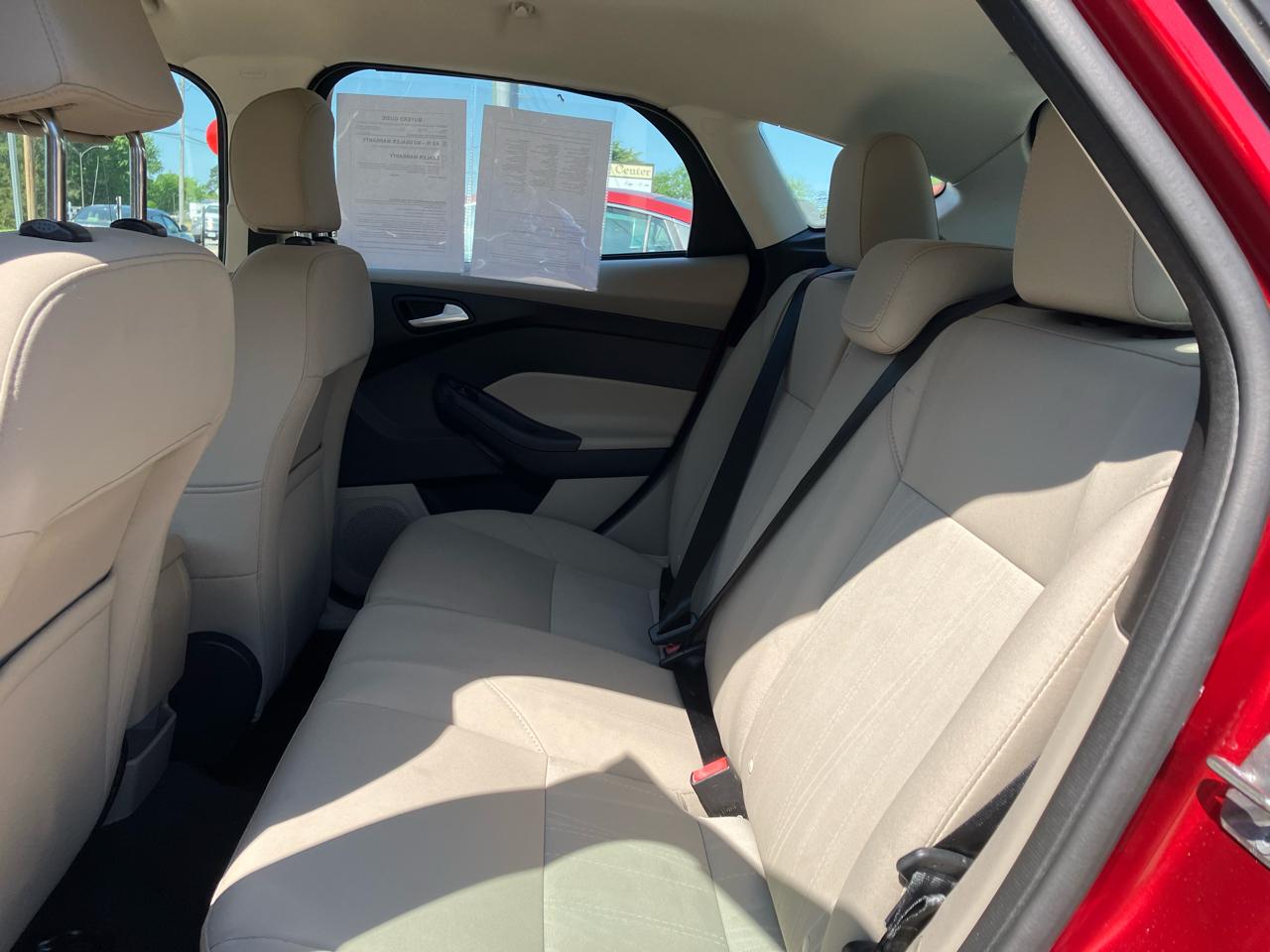 Ford Focus SE Hatch 2016