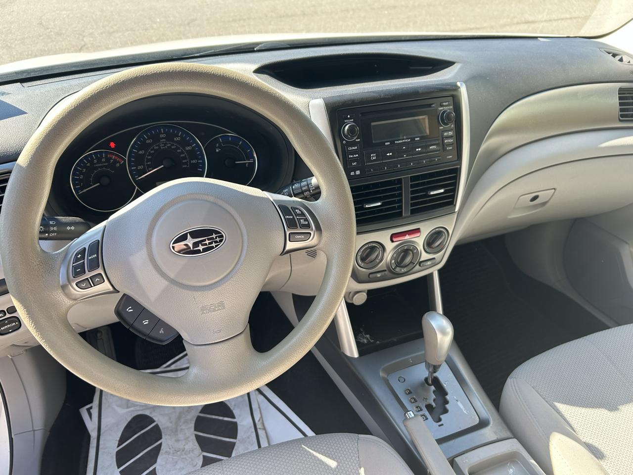 Subaru Forester 2.5X 2013