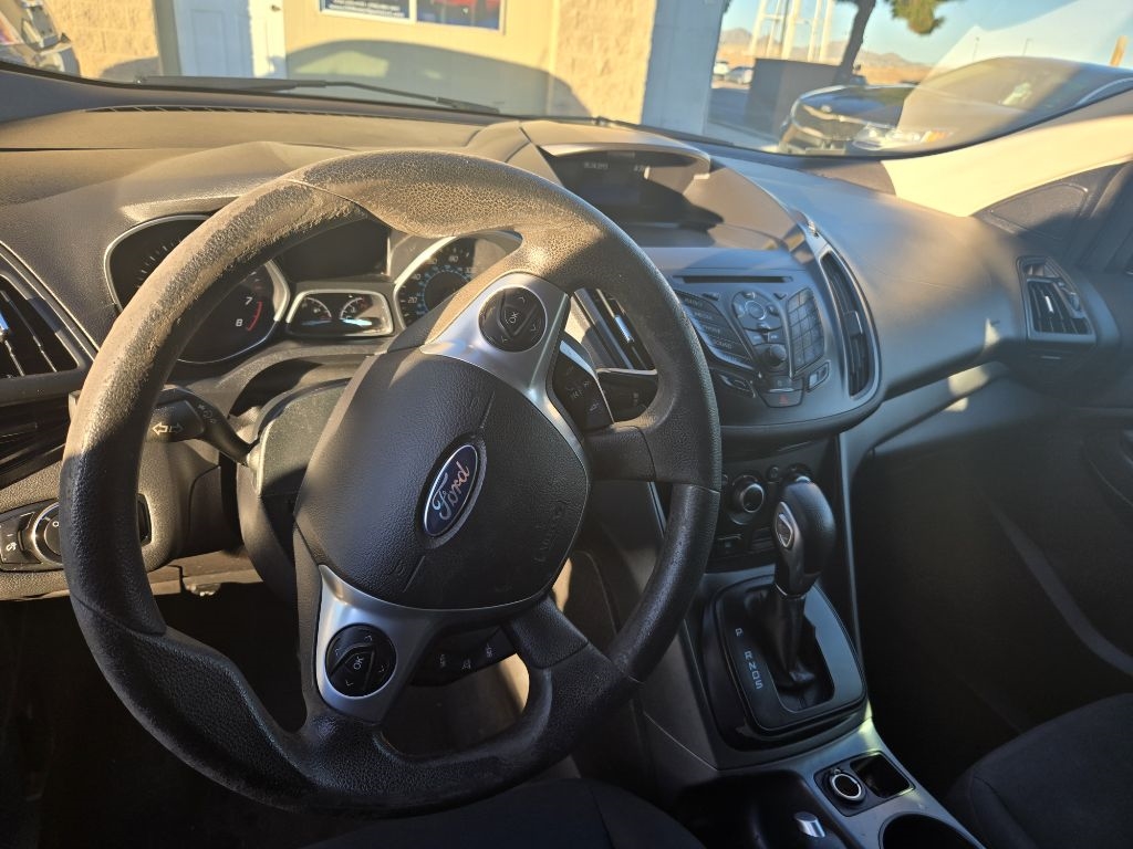 Ford Escape S FWD 2013