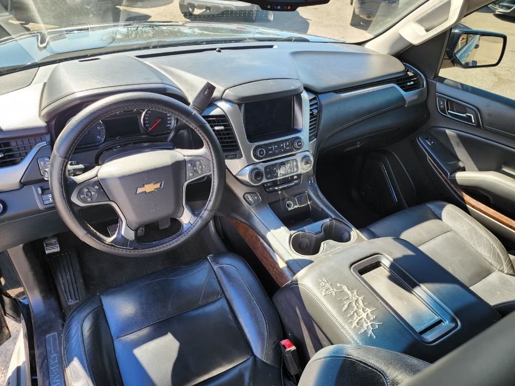 Chevrolet Suburban LT 2WD 2015