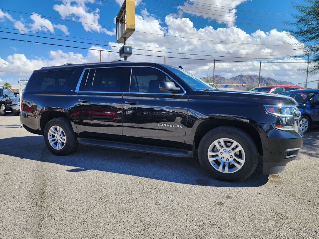 Chevrolet Suburban LT 2WD 2015