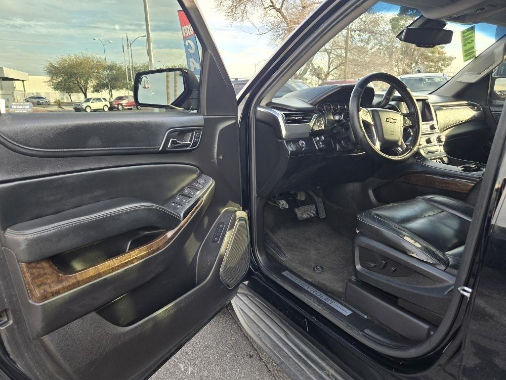 Chevrolet Suburban LT 2WD 2015