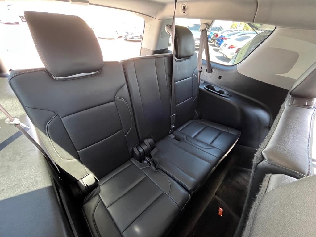 Chevrolet Suburban LT 2WD 2015