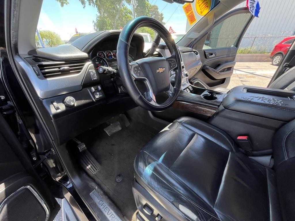 Chevrolet Suburban LT 2WD 2015