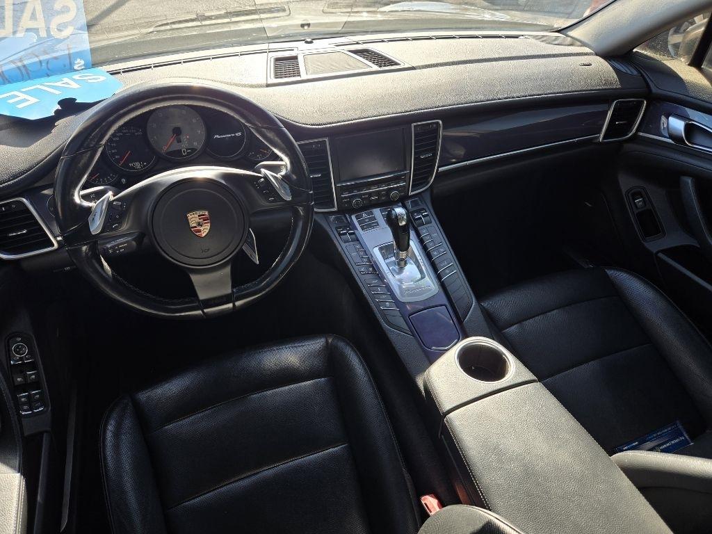 Porsche Panamera S 2010