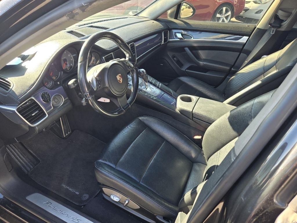 Porsche Panamera S 2010