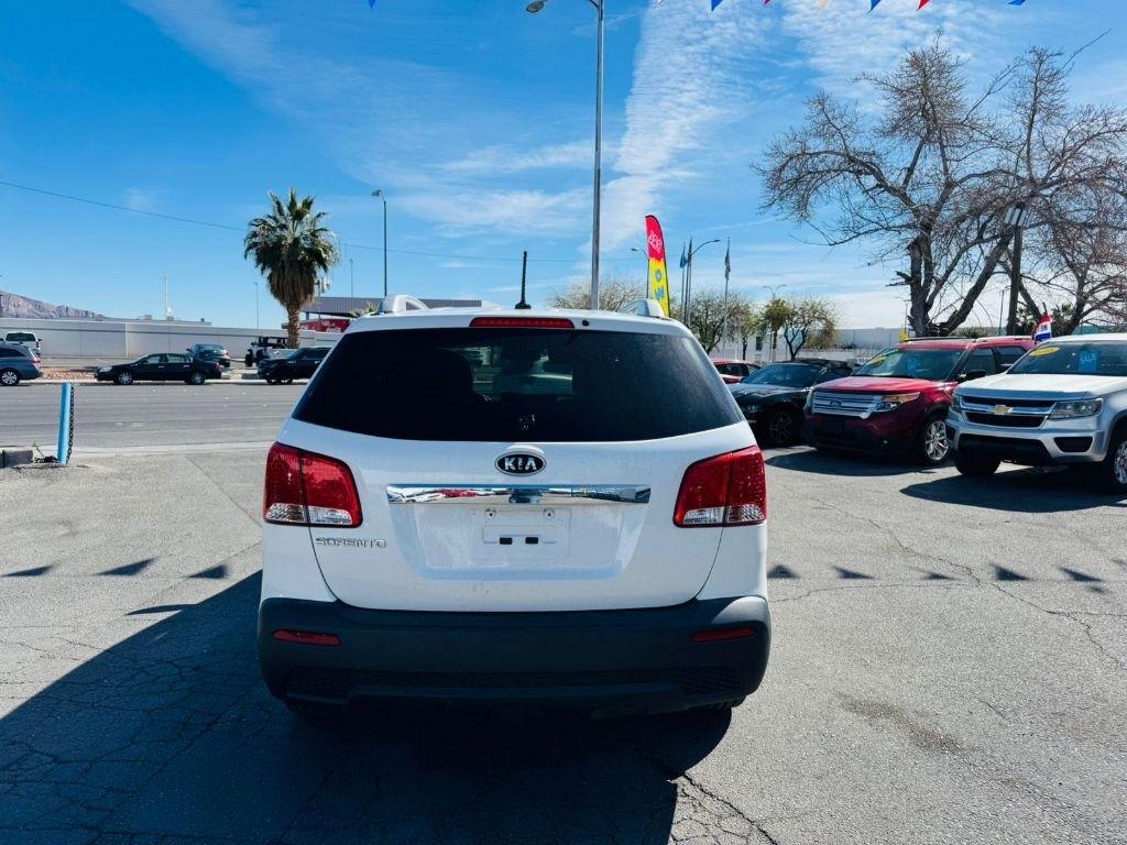 Kia Sorento LX V6 2WD 2013