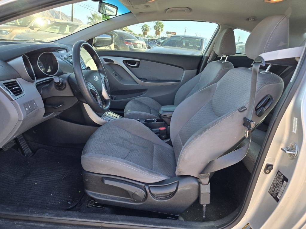 Hyundai Elantra GS Coupe A/T 2013