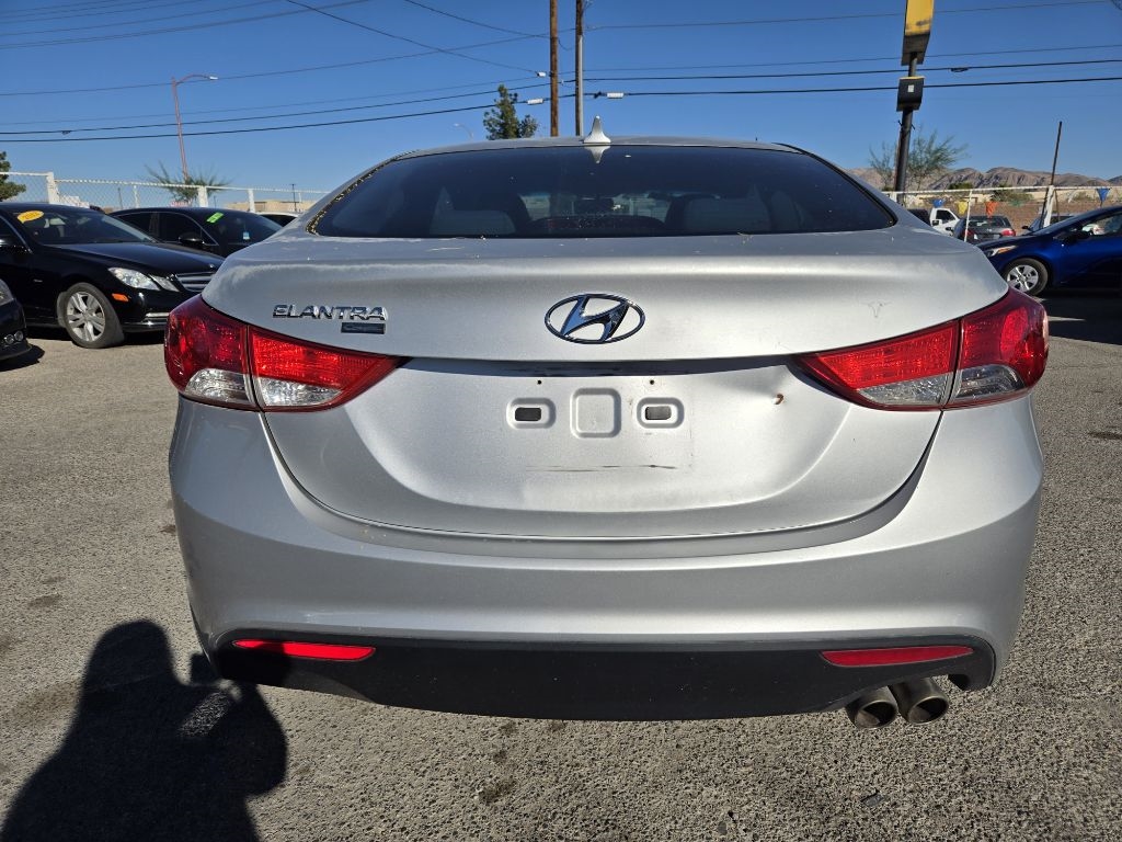 Hyundai Elantra GS Coupe A/T 2013