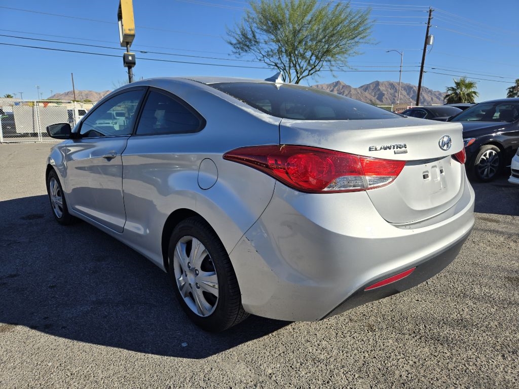 Hyundai Elantra GS Coupe A/T 2013