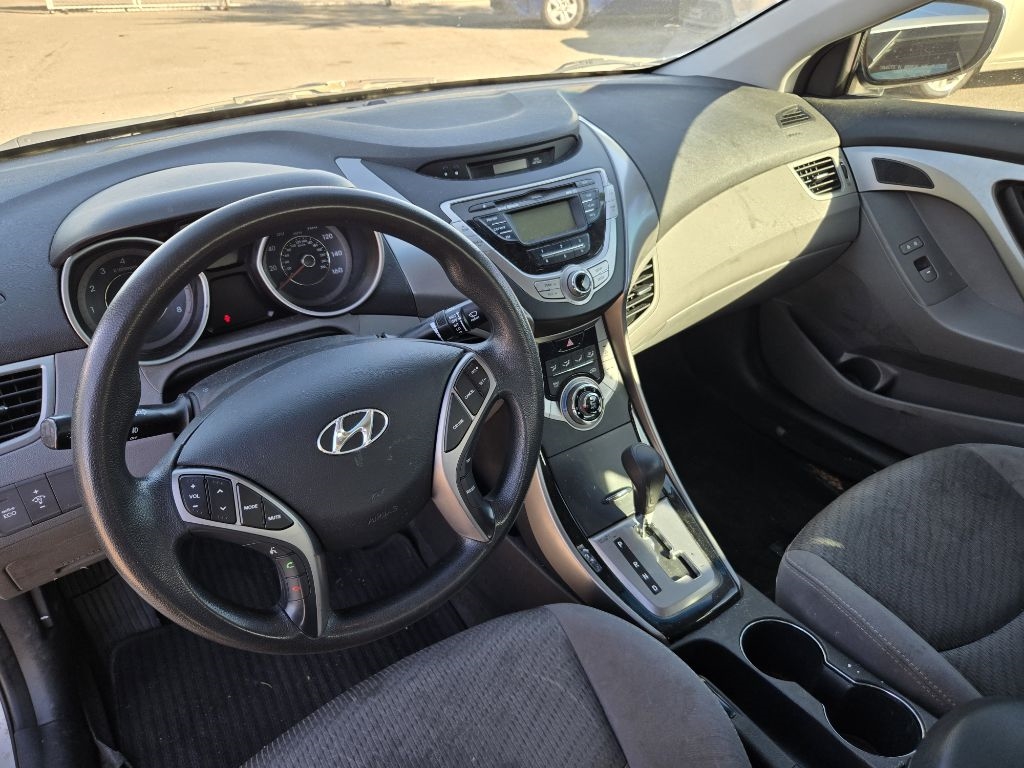 Hyundai Elantra GS Coupe A/T 2013