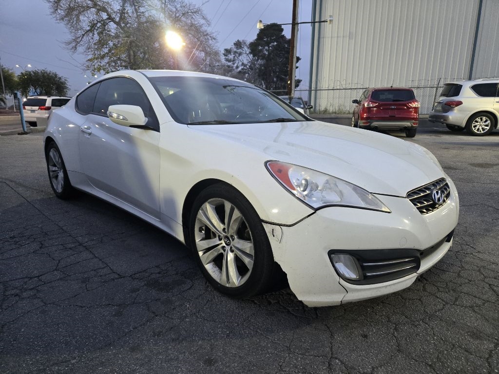 Hyundai Genesis Coupe 3.8 R-Spec Manual 2012