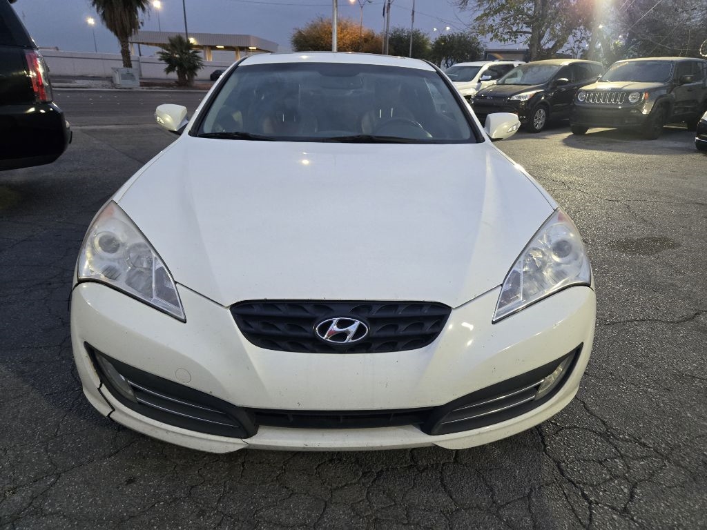 Hyundai Genesis Coupe 3.8 R-Spec Manual 2012
