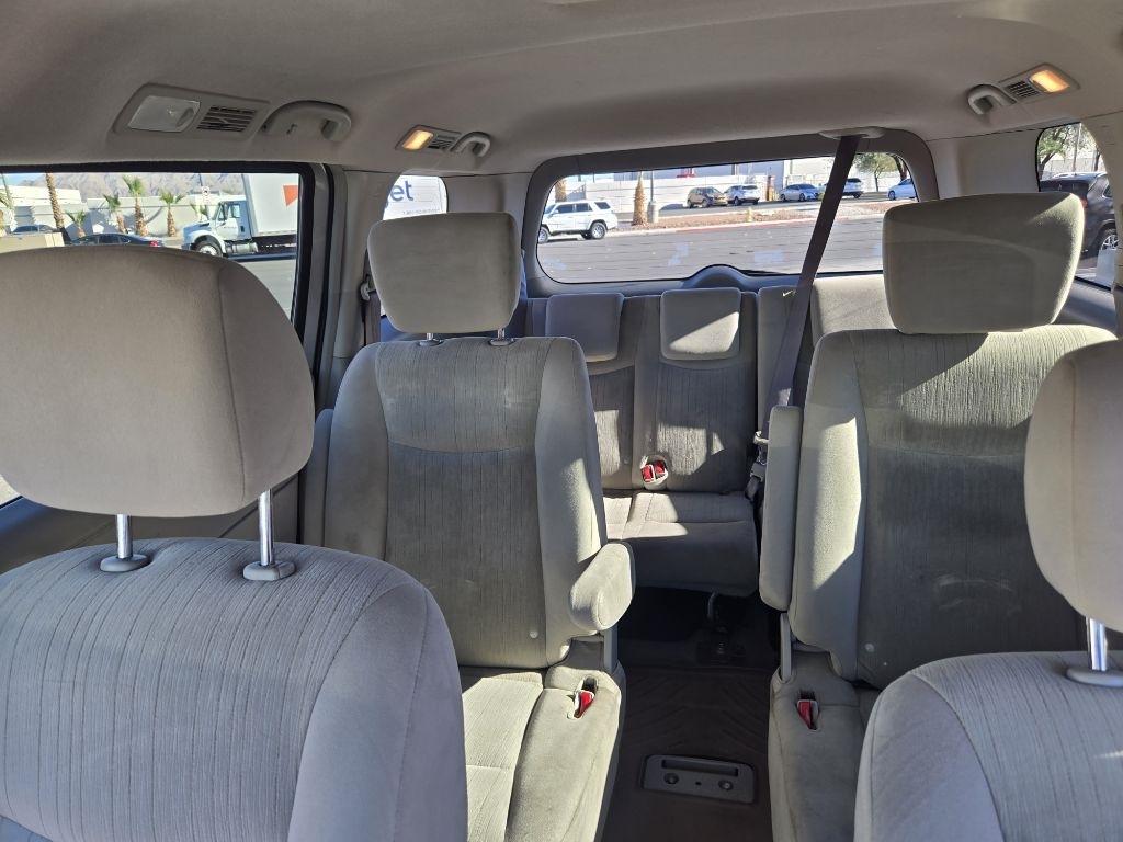Nissan Quest S 2015
