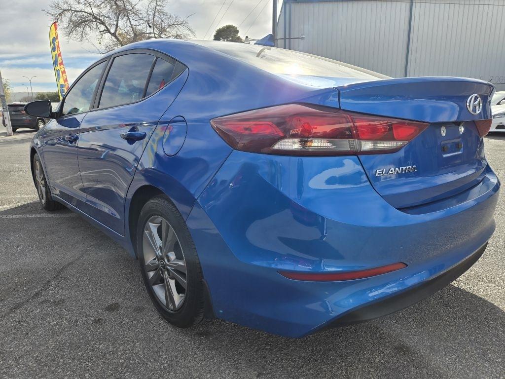 Hyundai Elantra Value Edition 6A 2017