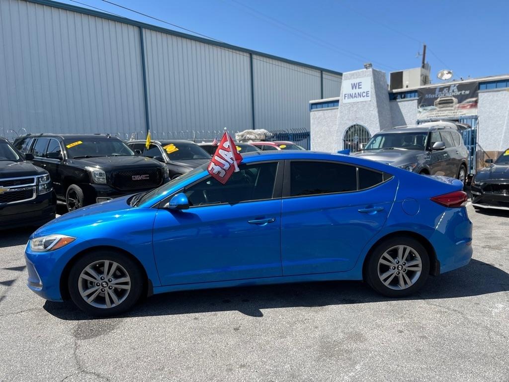Hyundai Elantra Value Edition 6A 2017