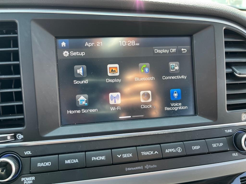 Hyundai Elantra Value Edition 6A 2017