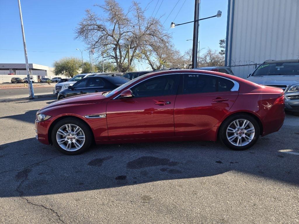 Jaguar XE 25t Premium 2017