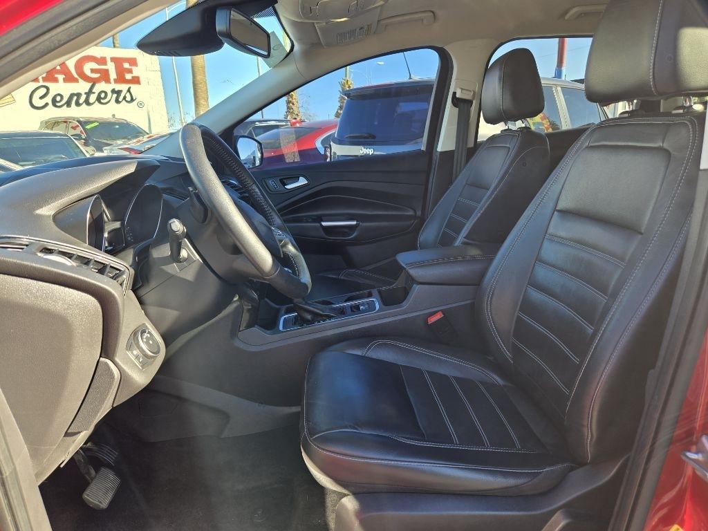 Ford Escape Titanium 4WD 2017