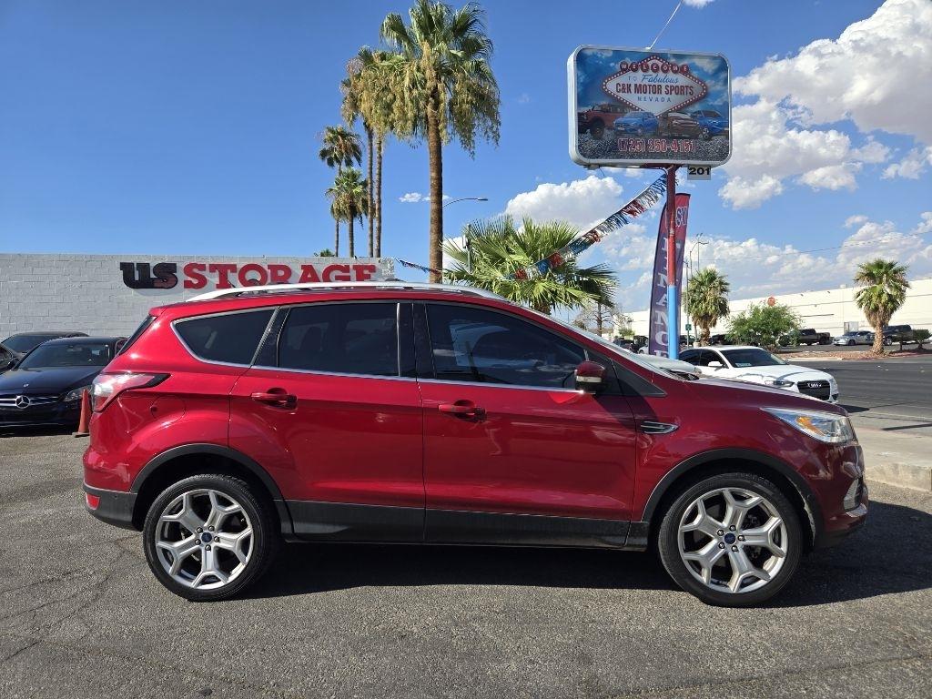Ford Escape Titanium 4WD 2017