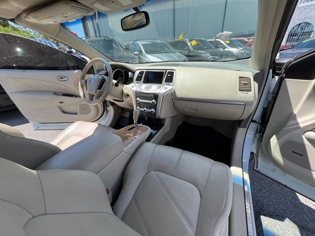 Nissan Murano AWD 2011