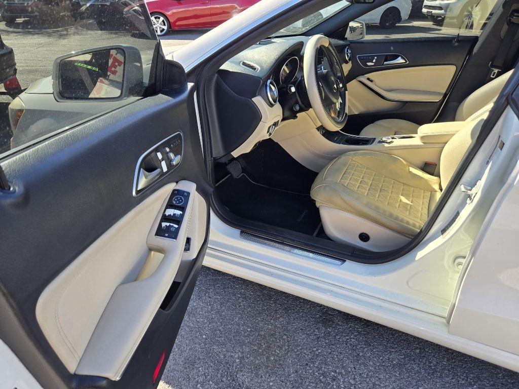 Mercedes-Benz CLA-Class CLA250 2017