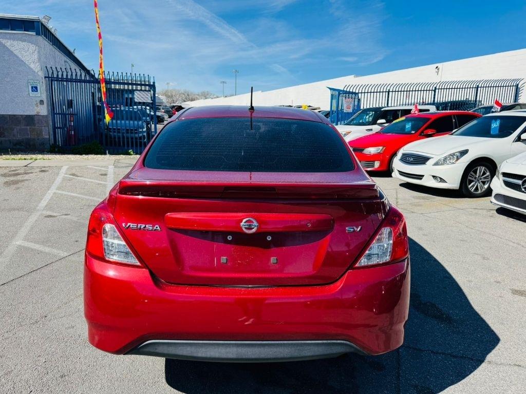 Nissan Versa 1.6 S 5M 2019
