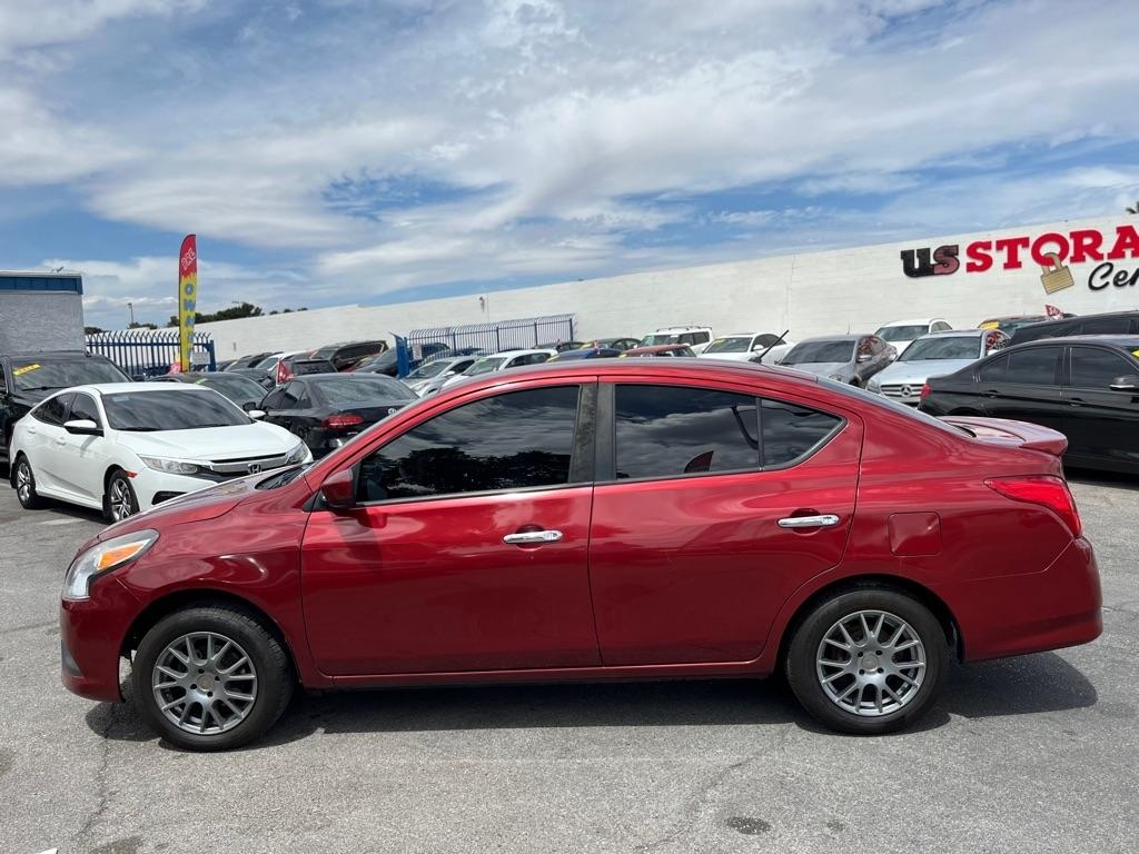 Nissan Versa 1.6 S 5M 2019