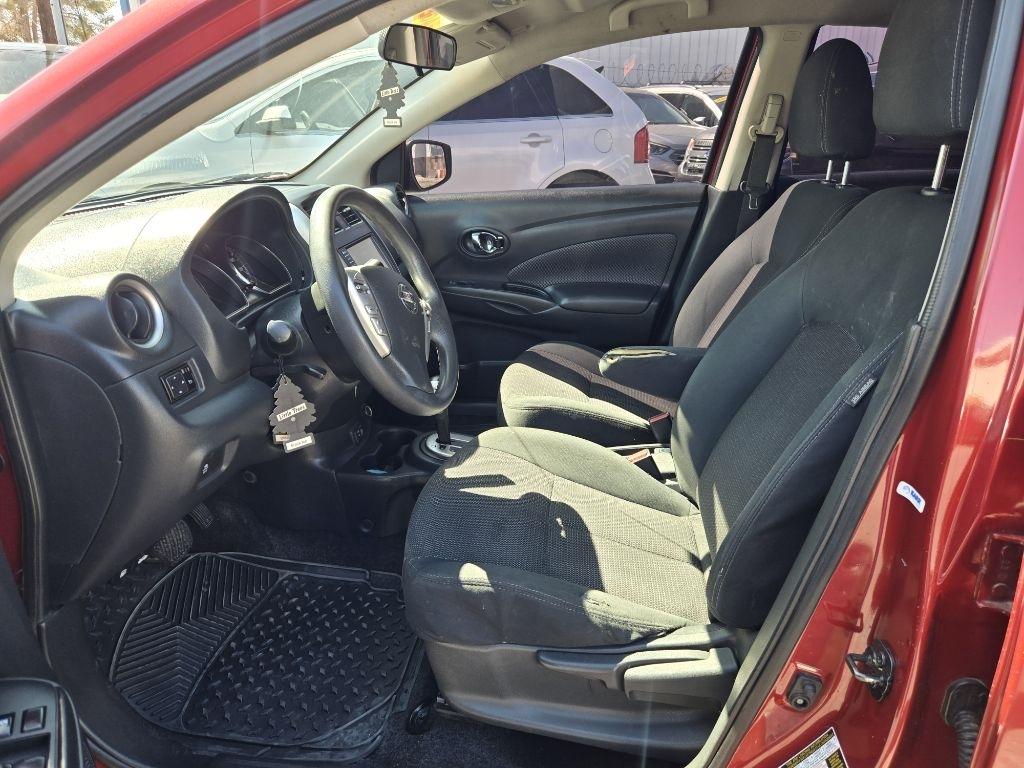Nissan Versa 1.6 S 5M 2019