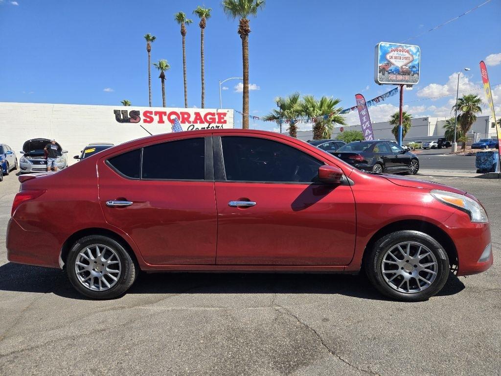Nissan Versa 1.6 S 5M 2019
