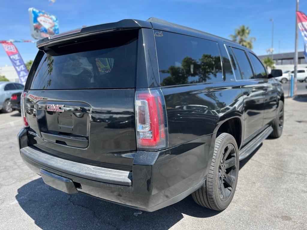 GMC Yukon XL SLT 2WD 2019