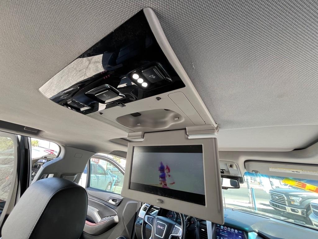 GMC Yukon XL SLT 2WD 2019