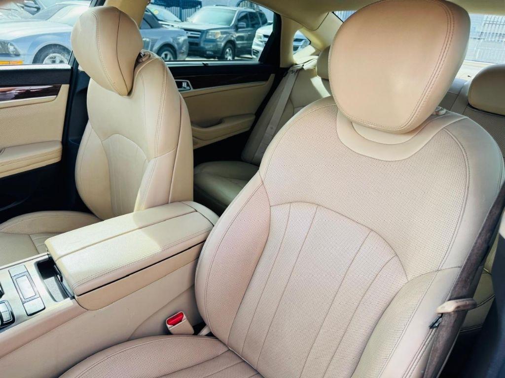 Hyundai Genesis 3.8L 2015