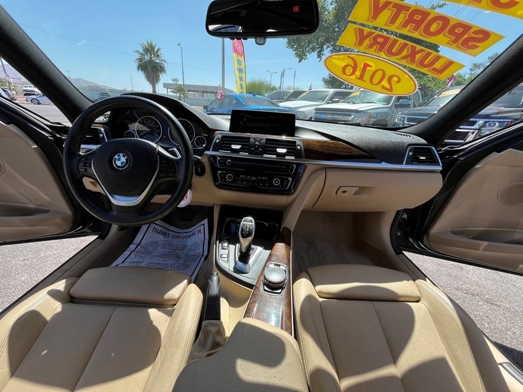BMW 3-Series 328i xDrive Sedan 2016