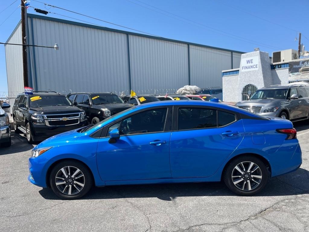 Nissan Versa SV 2021