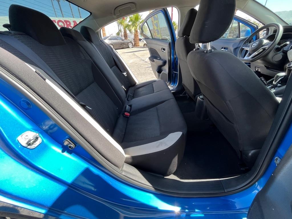 Nissan Versa SV 2021
