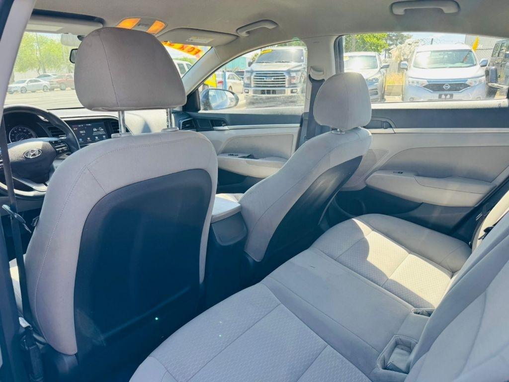 Hyundai Elantra Limited 2020