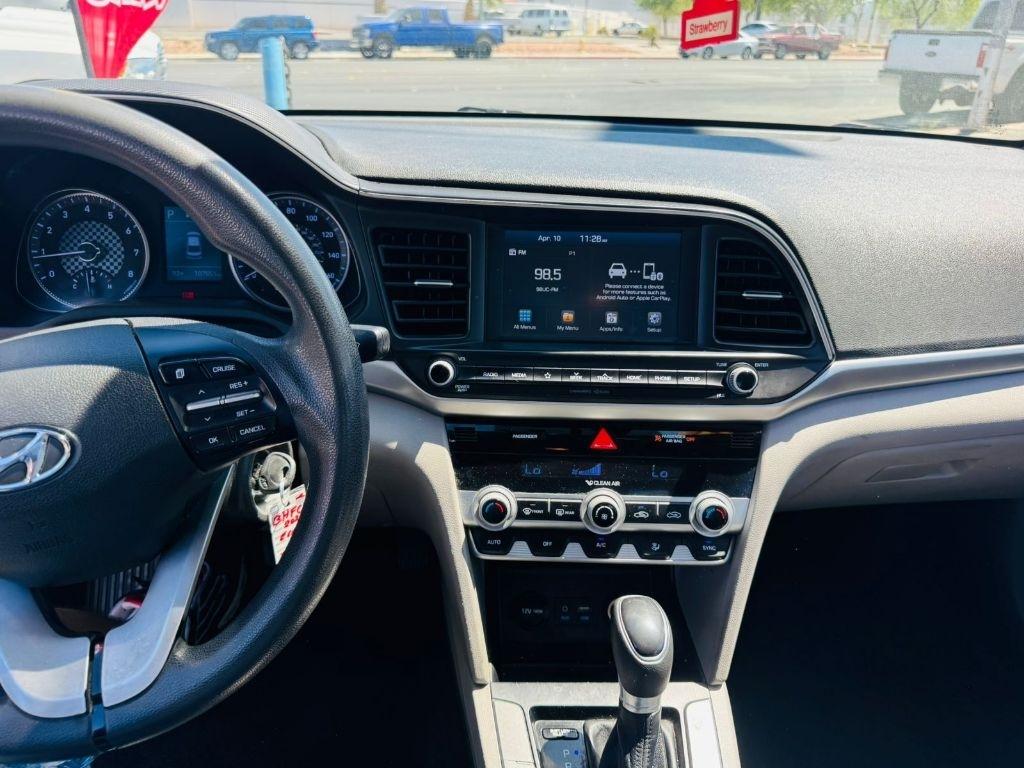 Hyundai Elantra Limited 2020